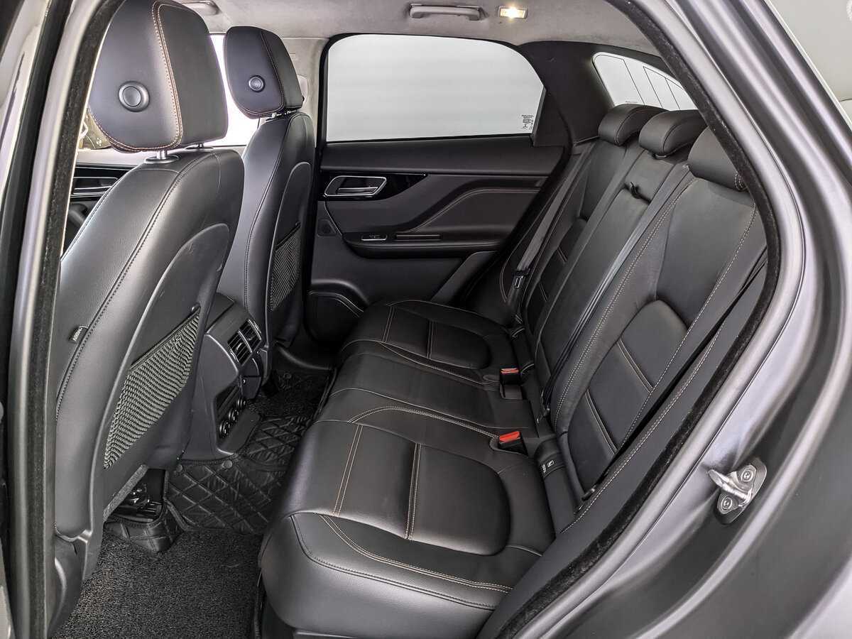 Jaguar F-Pace, 2018 Фото №10