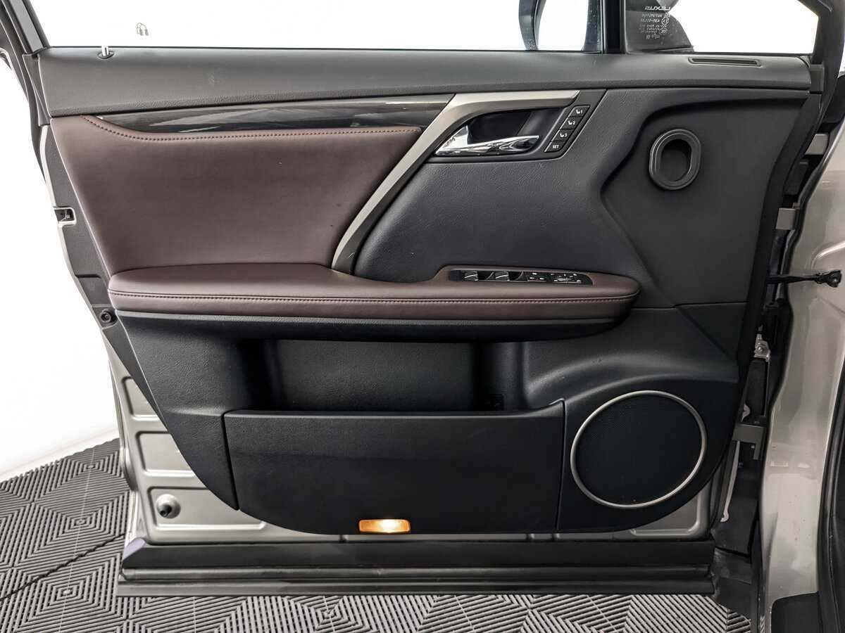 Lexus RX 200t, 2016 Фото №15