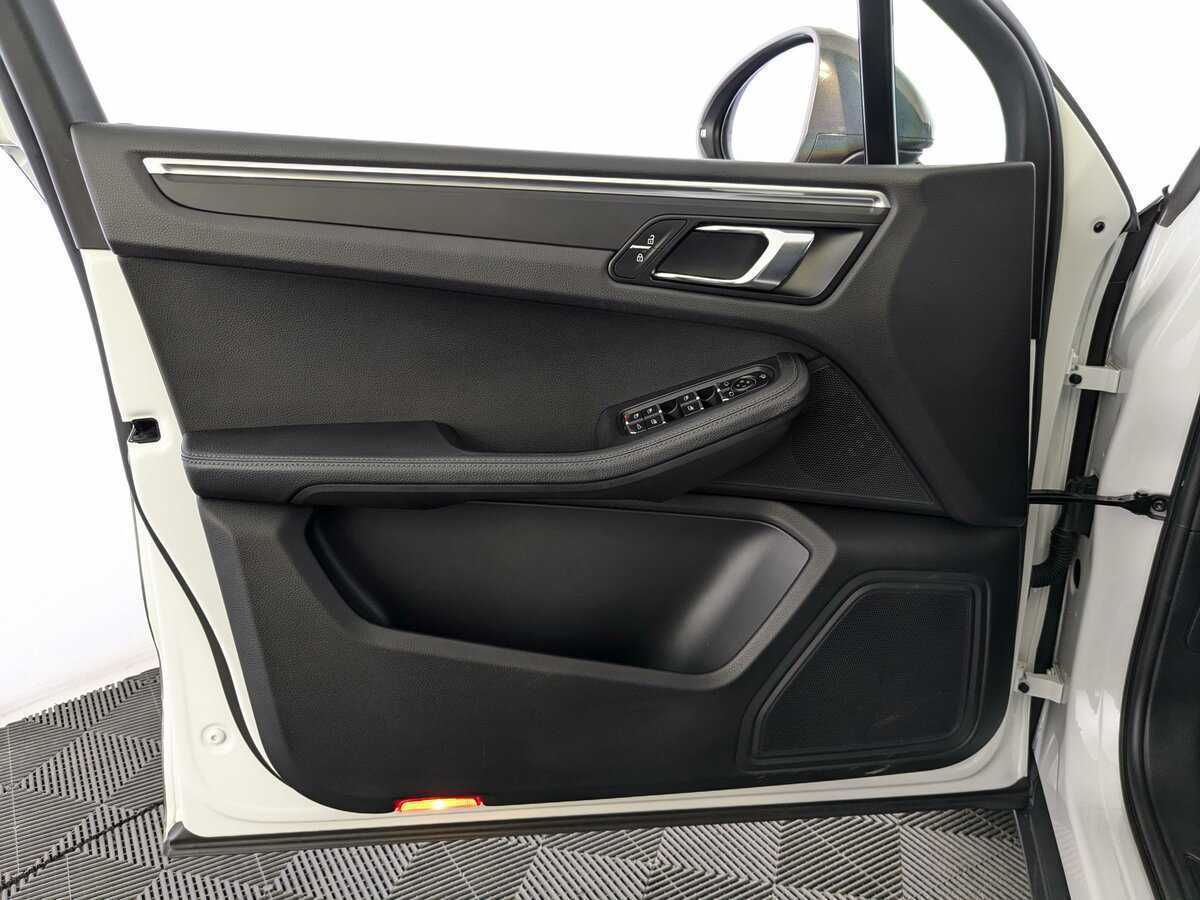 Porsche Macan, 2021 Фото №15