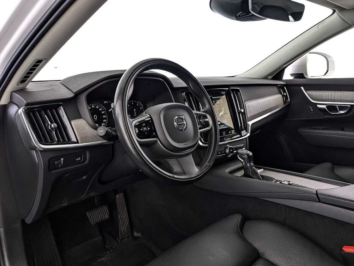Volvo V90 Cross Country, 2021 Фото №11