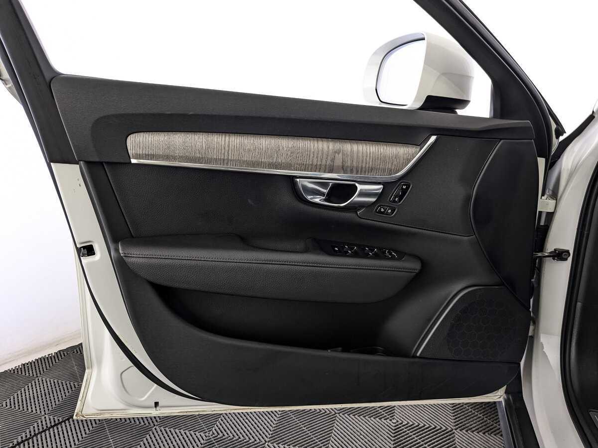 Volvo V90 Cross Country, 2021 Фото №15