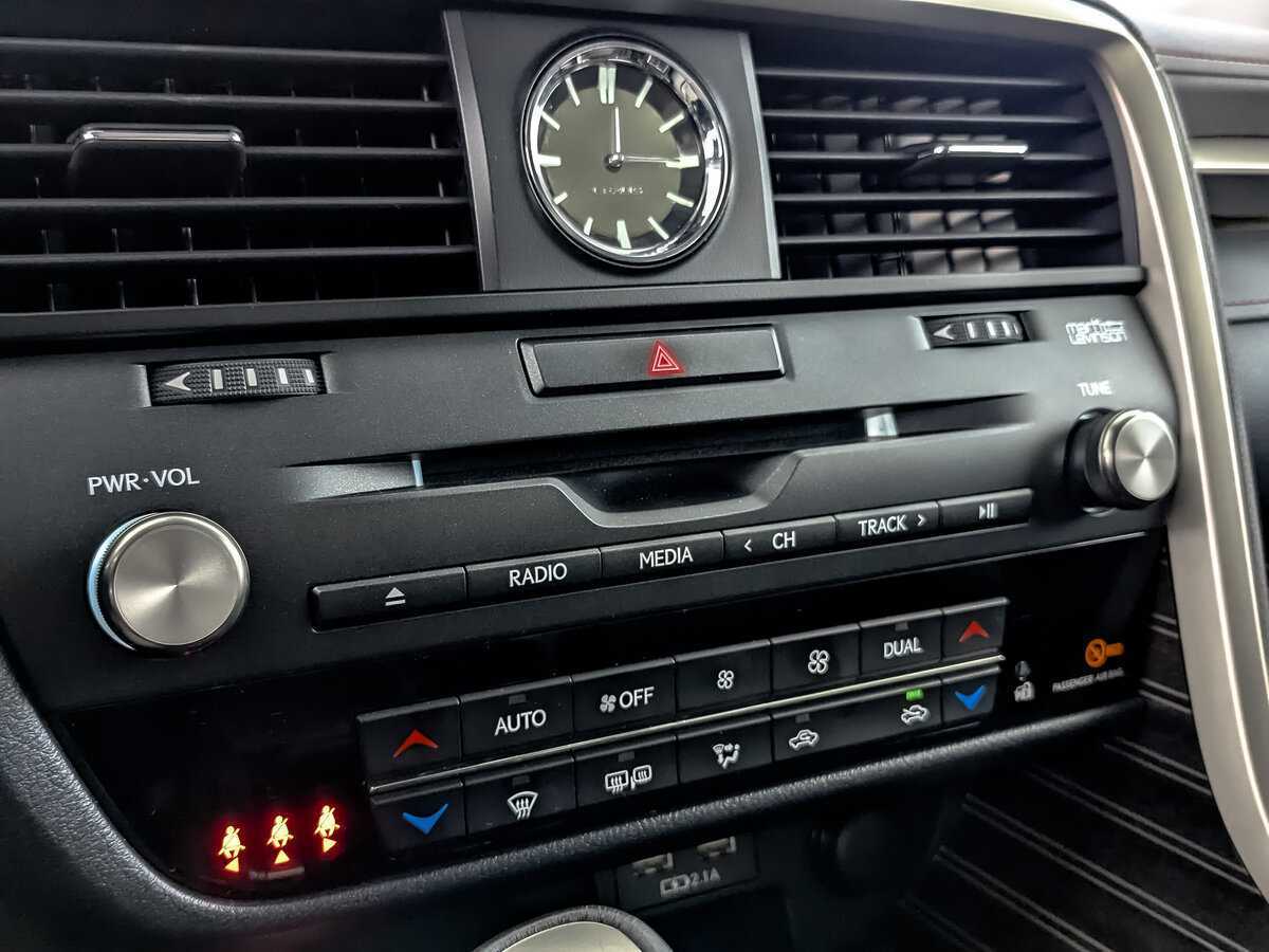 Lexus RX 300, 2021 Фото №16