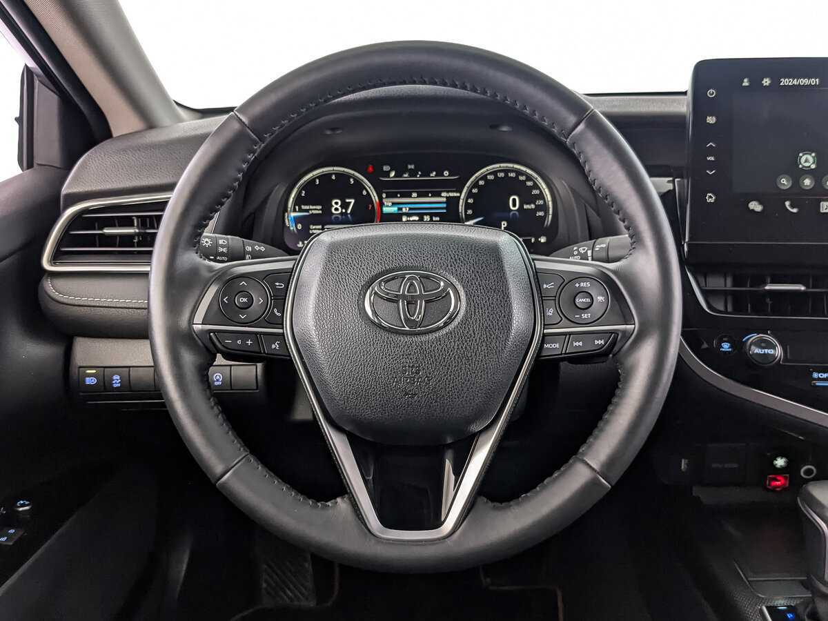 Toyota Camry, 2023 Фото №18