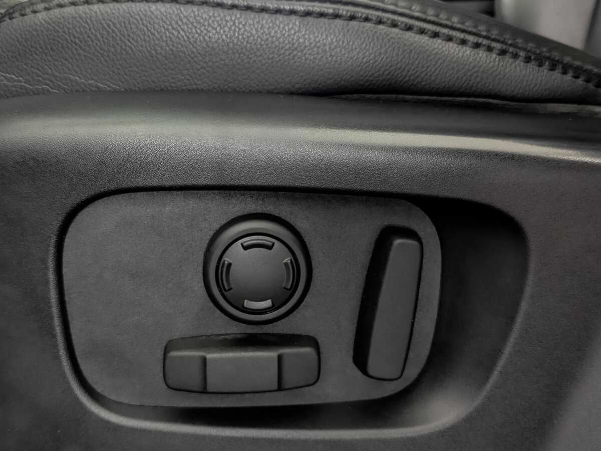 Land Rover Discovery, 2019 Фото №24