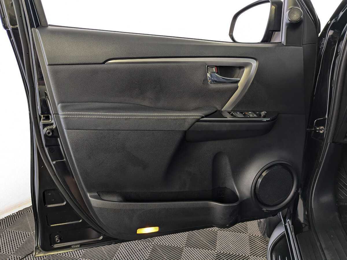 Toyota Fortuner, 2021 Фото №15