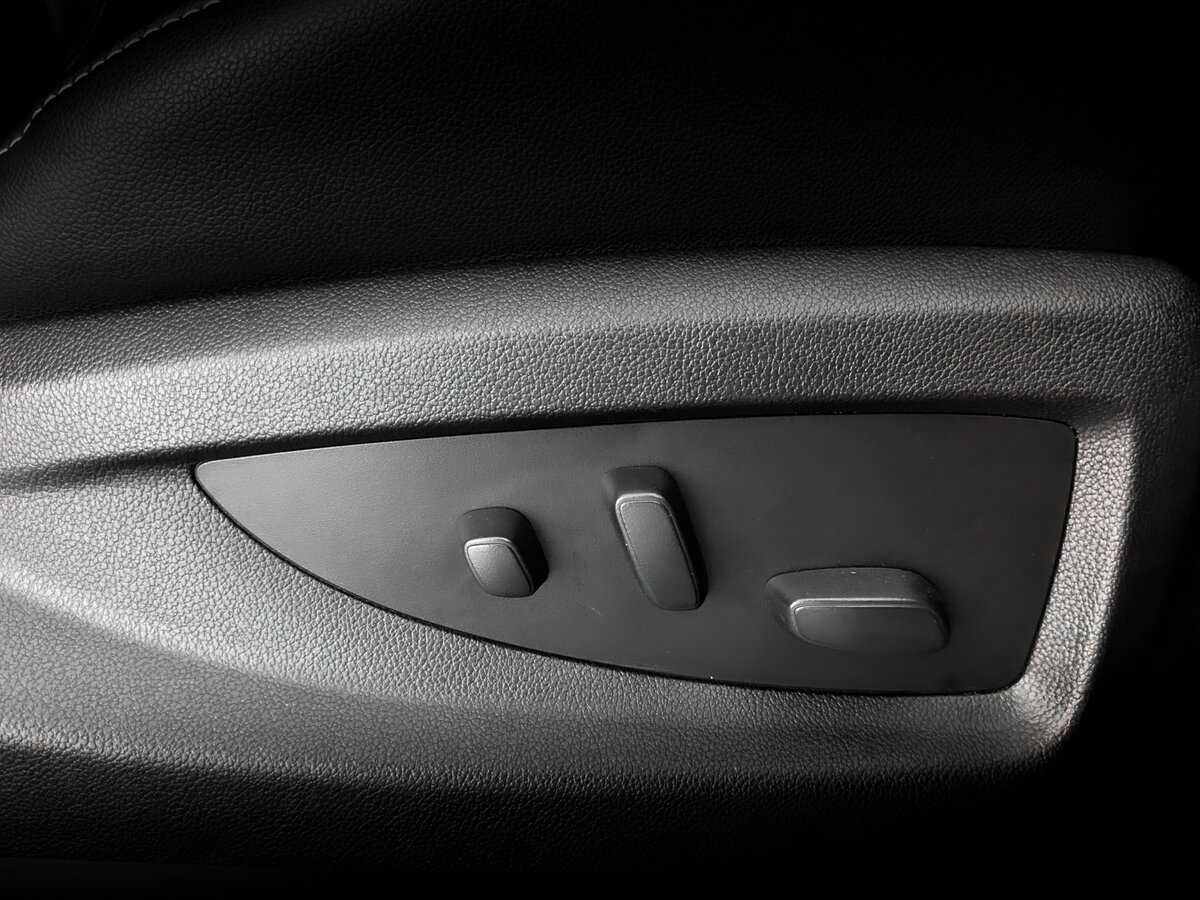 Chevrolet Tahoe, 2019 Фото №21