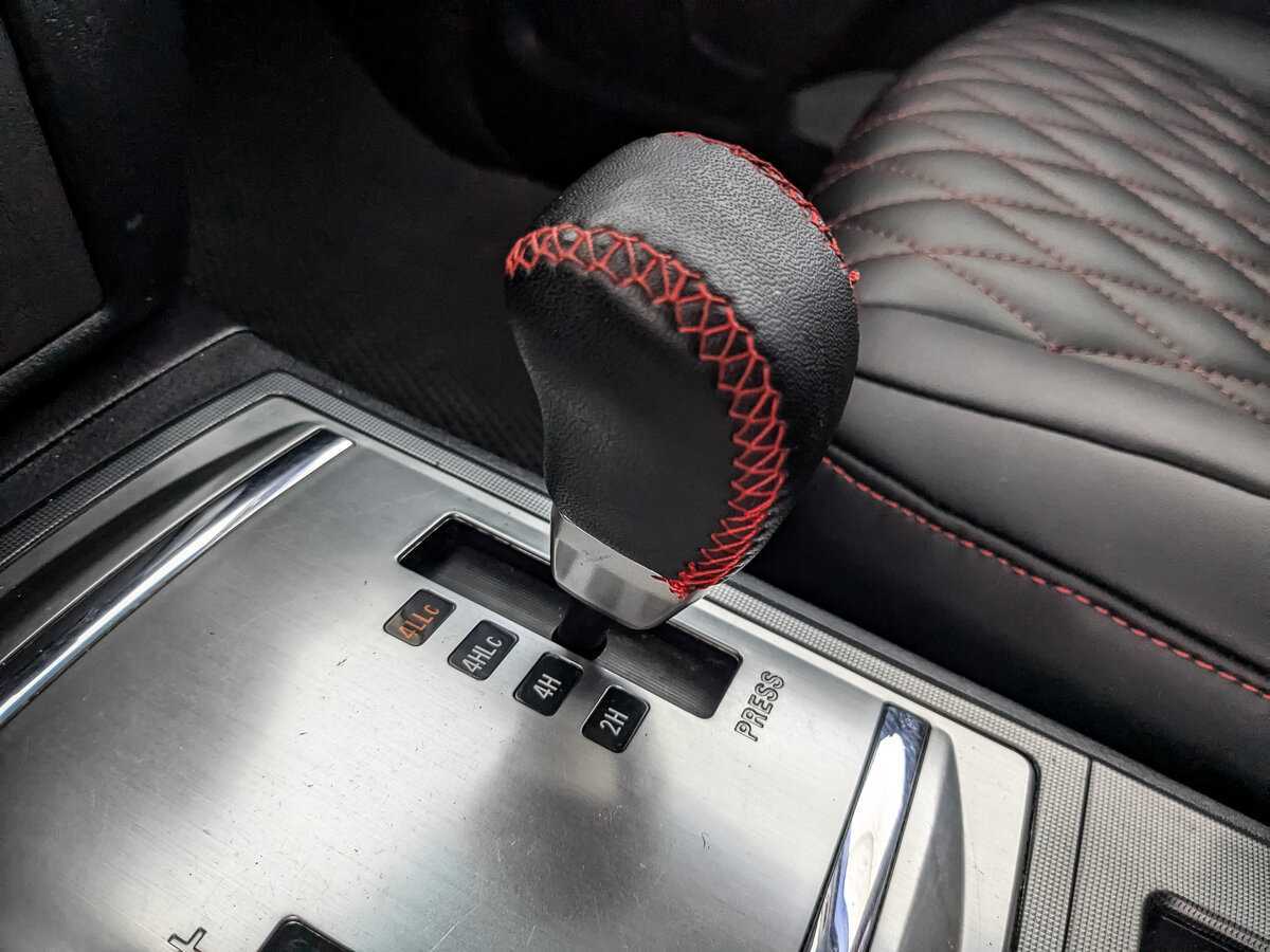 Mitsubishi Pajero, 2011 Фото №22