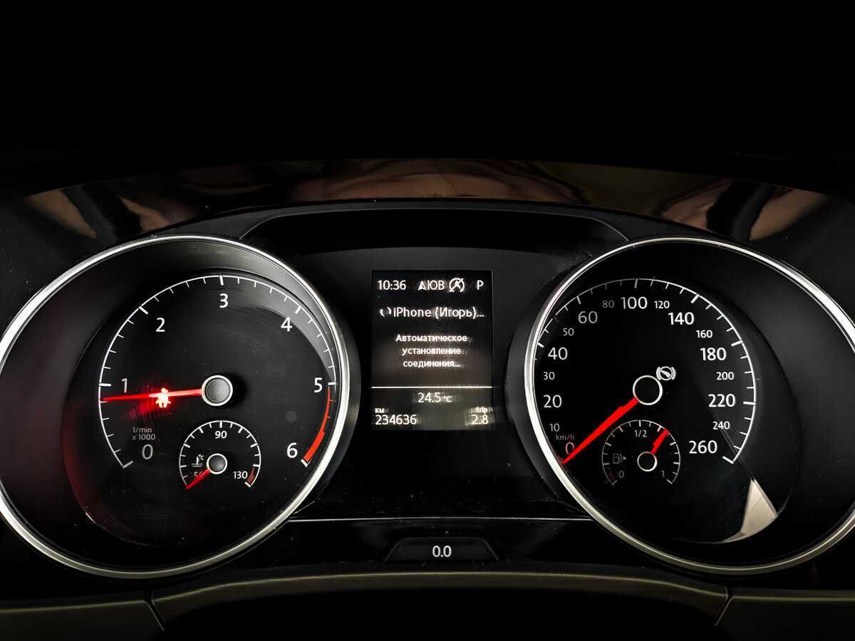 Volkswagen Touran, 2018 Фото №10