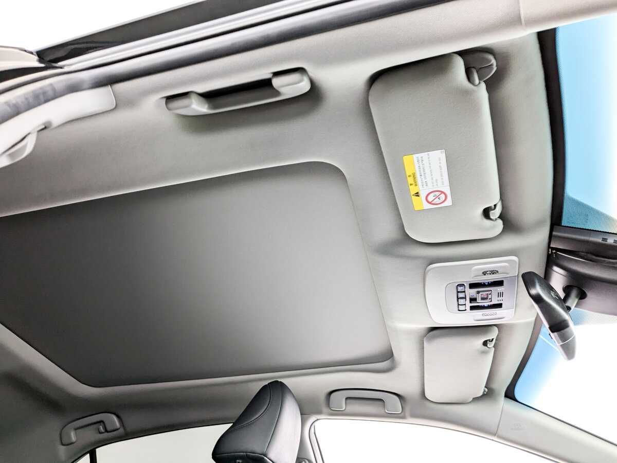 Toyota Camry, 2023 Фото №19