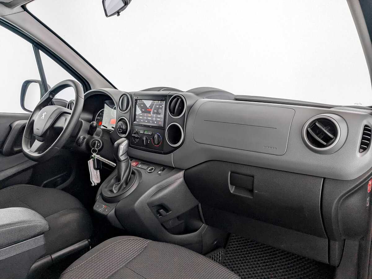 Peugeot Partner Crossway, 2021 Фото №9
