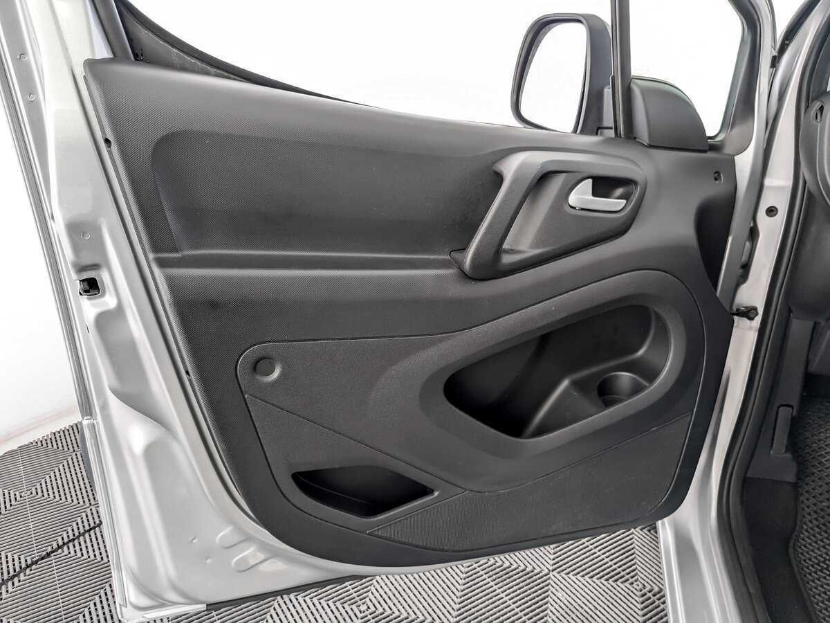 Peugeot Partner Crossway, 2021 Фото №15