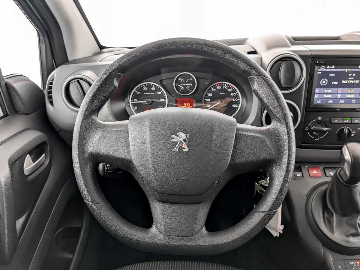 Peugeot Partner Crossway, 2021 Фото №17