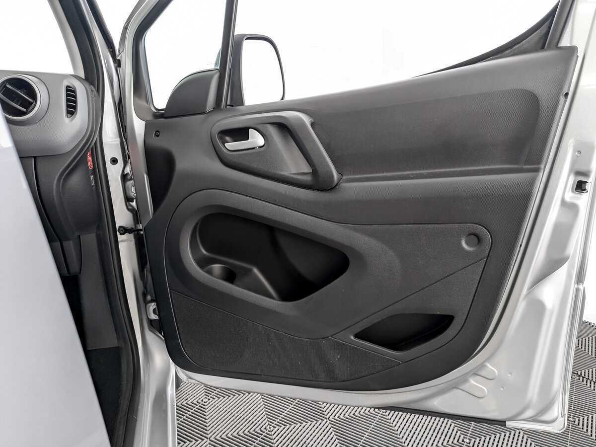 Peugeot Partner Crossway, 2021 Фото №20