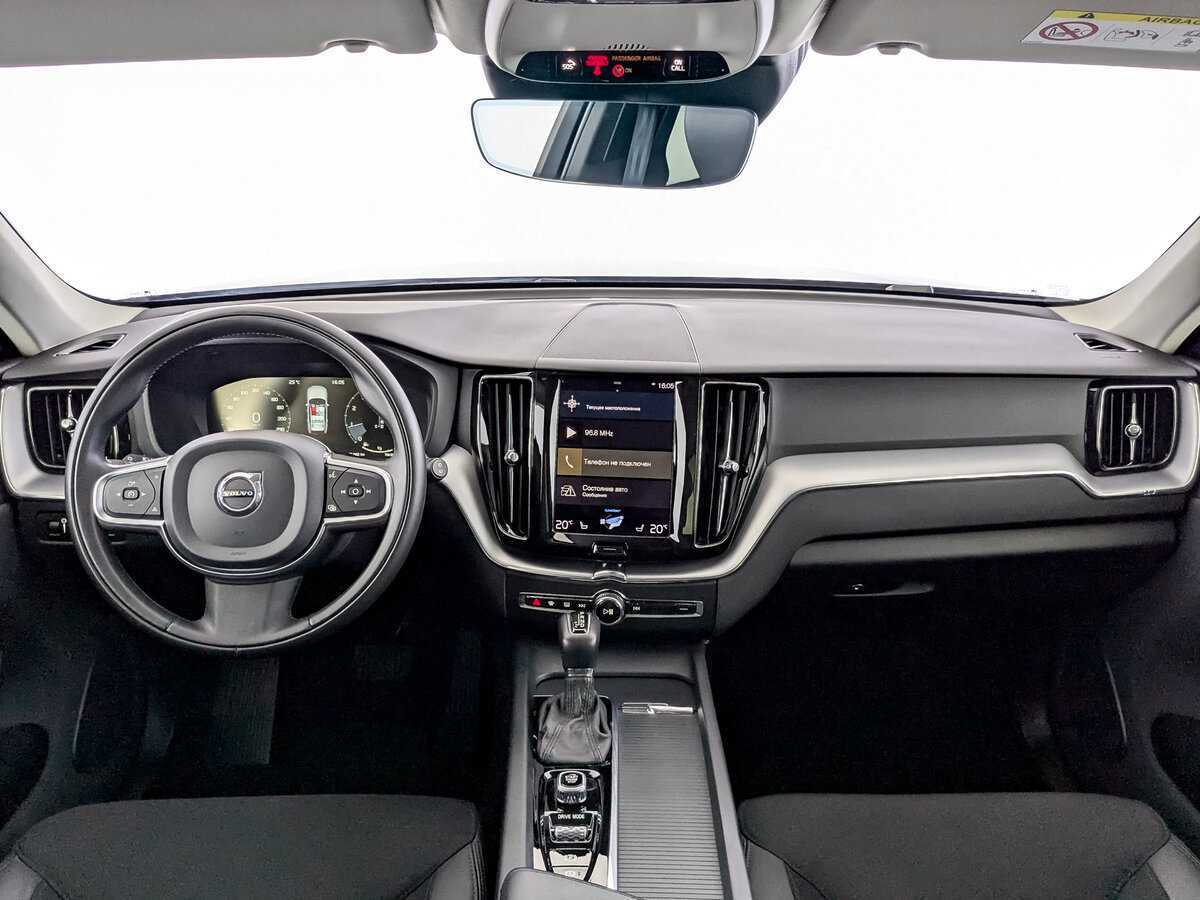 Volvo XC60, 2020 Фото №12