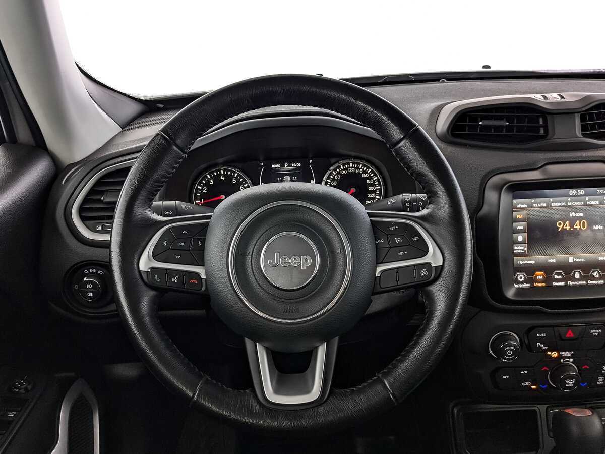 Jeep Renegade, 2018 Фото №18