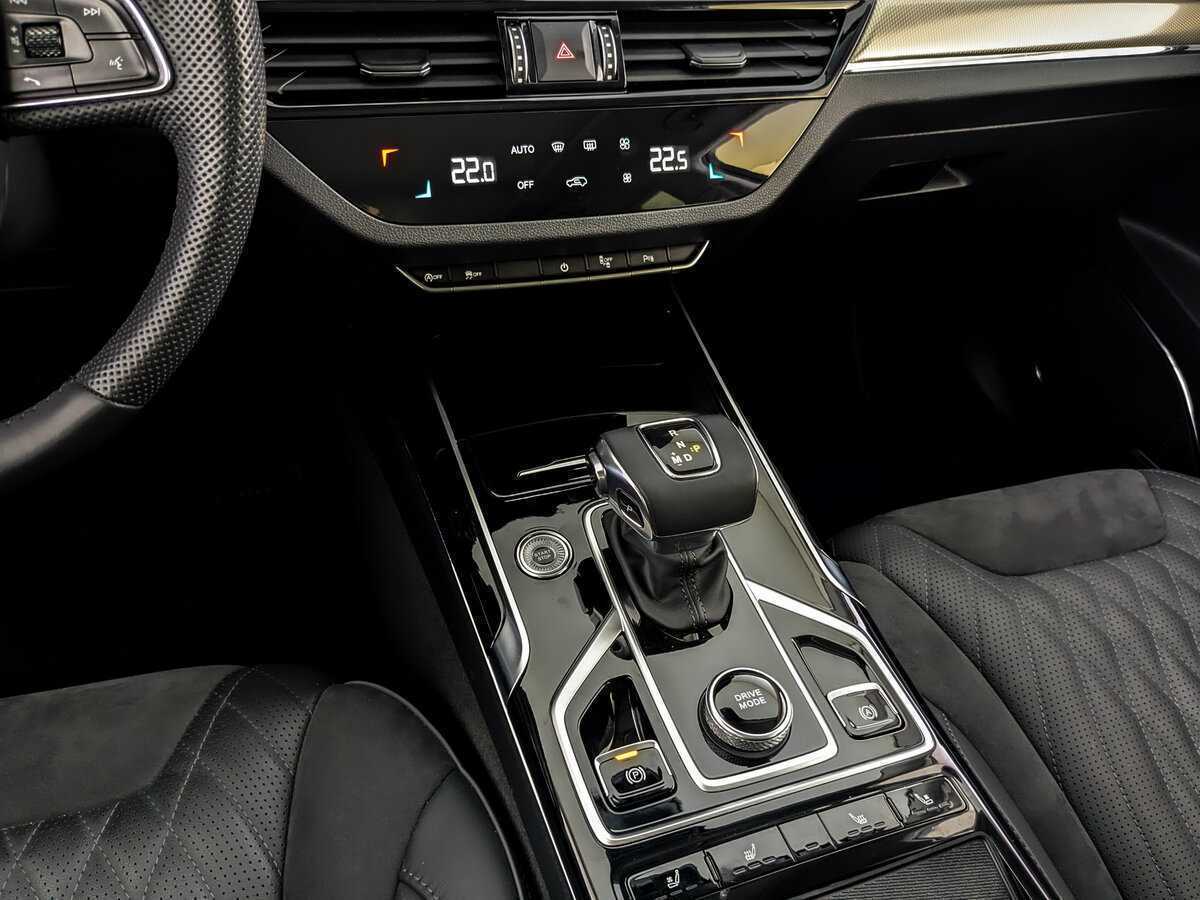 Hongqi HS5, 2023 Фото №22