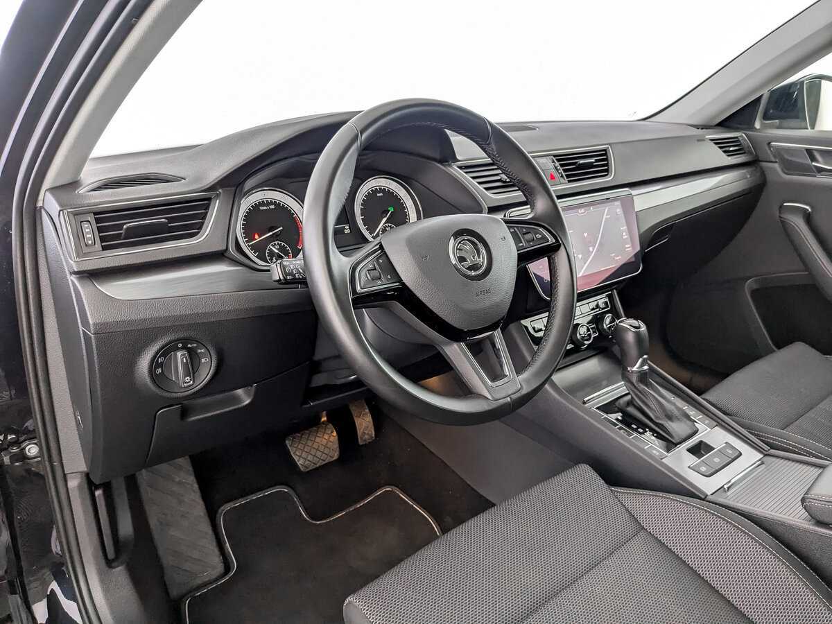 Skoda Superb, 2020 Фото №12