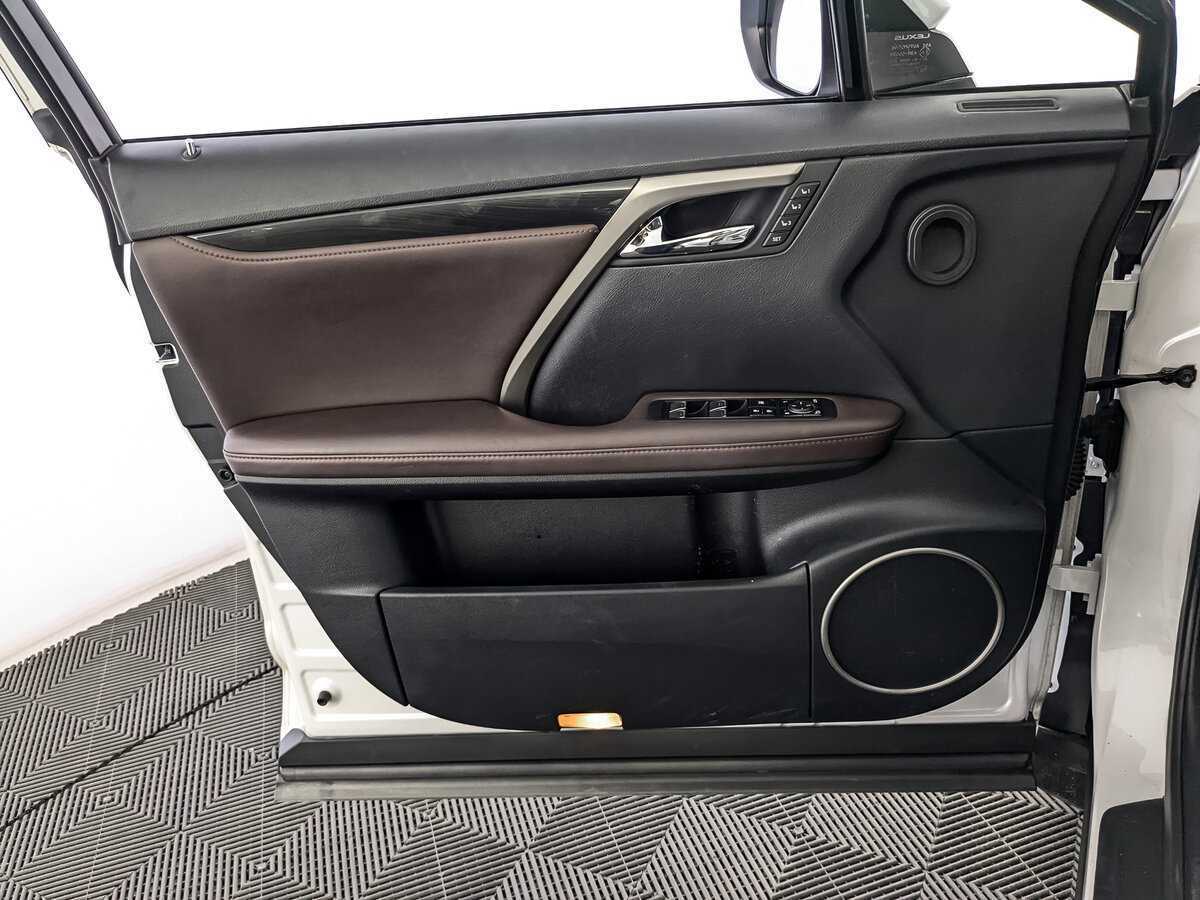 Lexus RX 300, 2019 Фото №15
