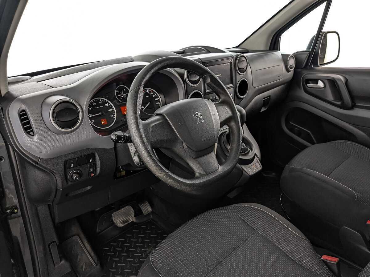 Peugeot Partner Crossway, 2022 Фото №11