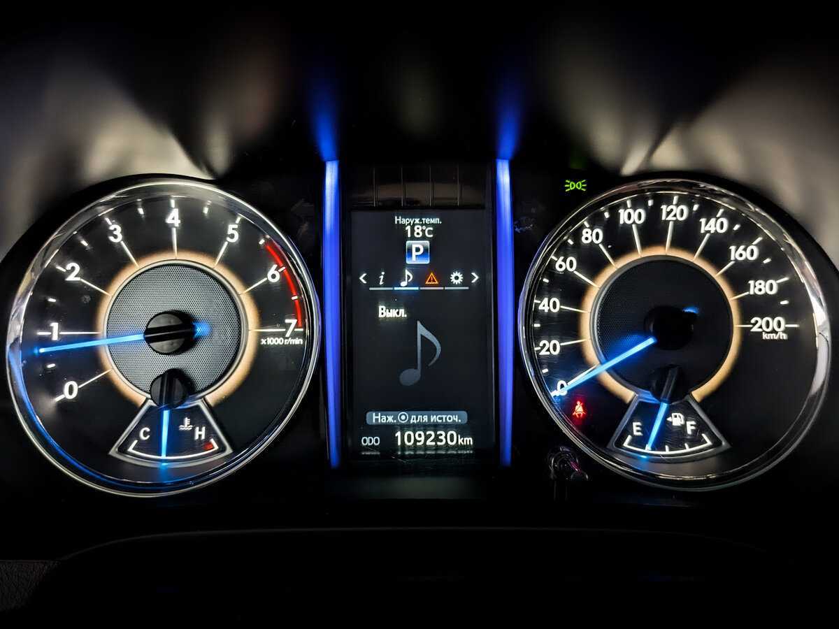 Toyota Fortuner, 2018 Фото №11