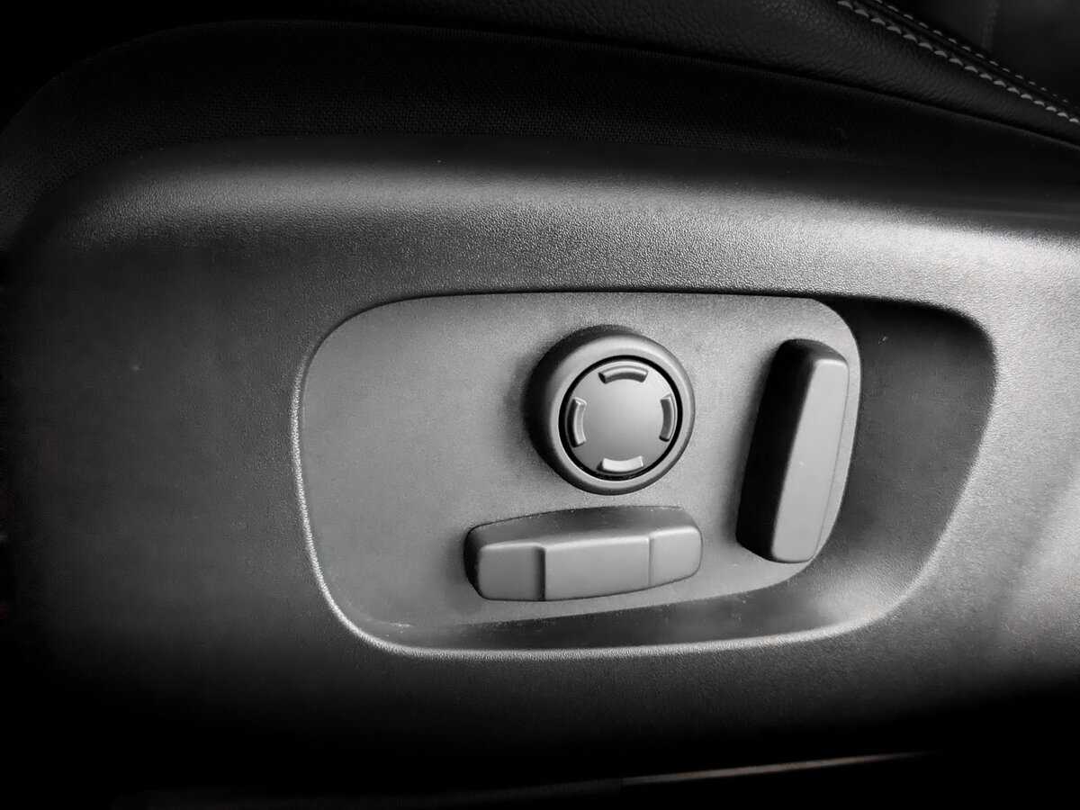 Land Rover Range Rover Velar, 2021 Фото №16