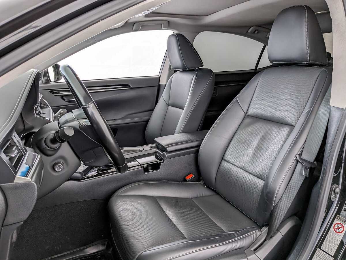 Lexus ES 250, 2018 Фото №17