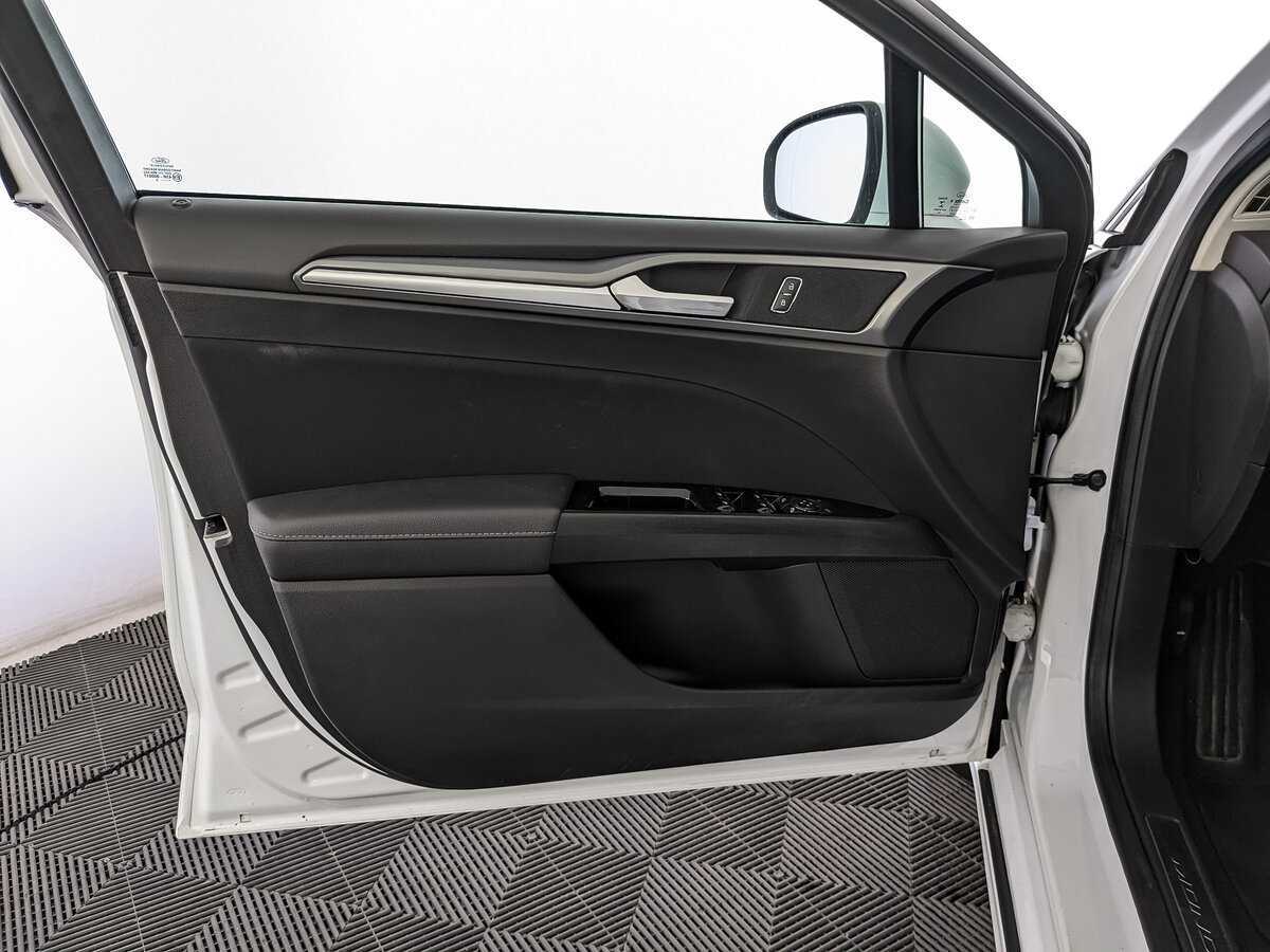 Ford Mondeo, 2016 Фото №14