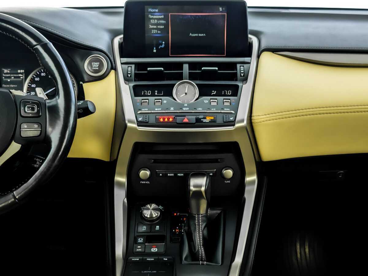 Lexus NX 200, 2018 Фото №13