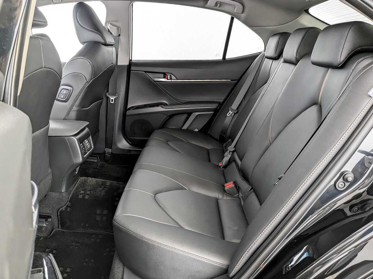 Toyota Camry, 2022 Фото №10