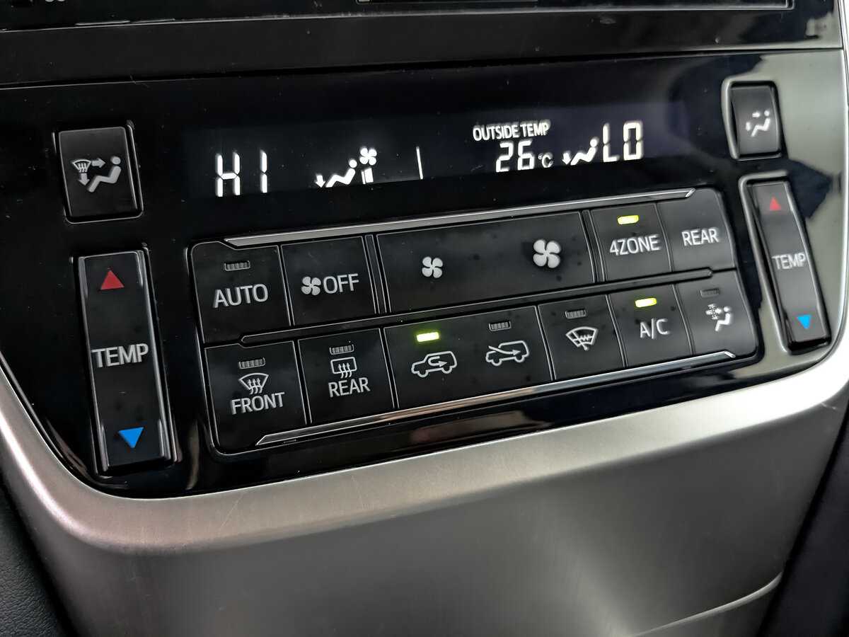 Toyota Land Cruiser, 2016 Фото №24