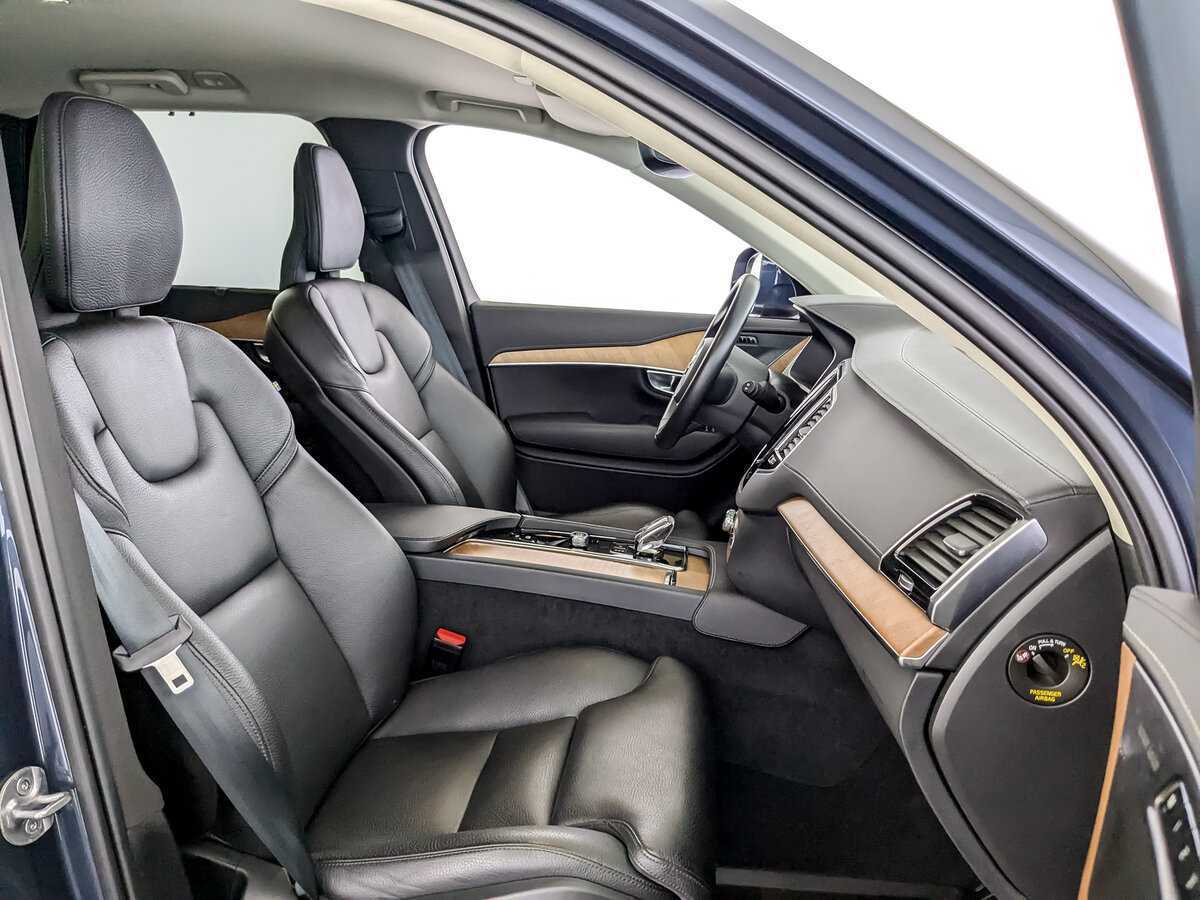 Volvo XC90, 2022 Фото №17
