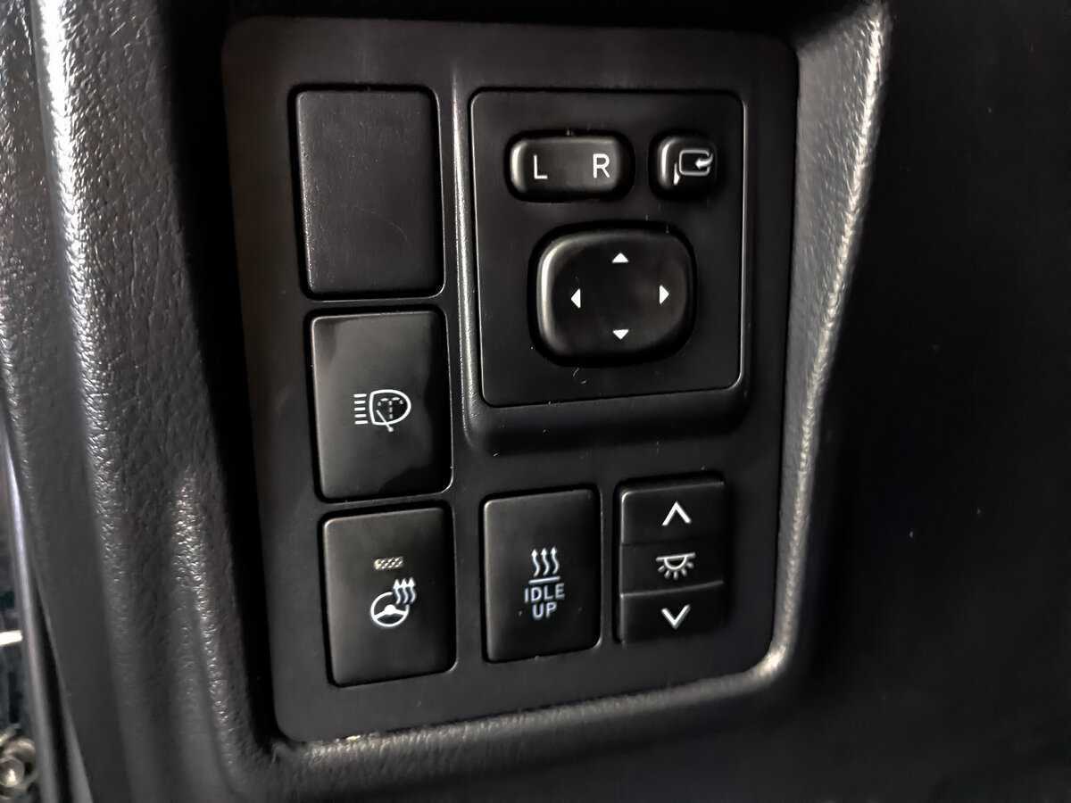 Toyota Land Cruiser Prado, 2016 Фото №25