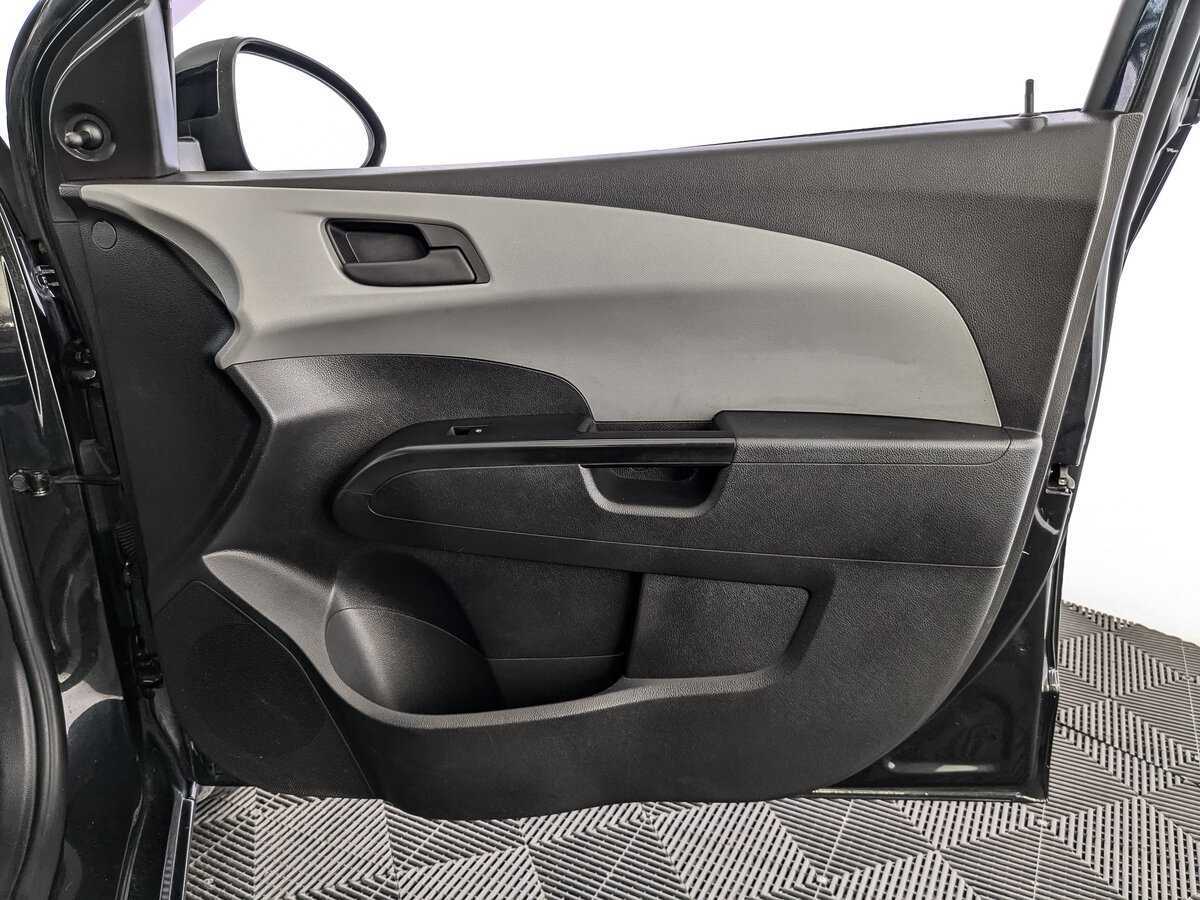 Chevrolet Aveo, 2014 Фото №20