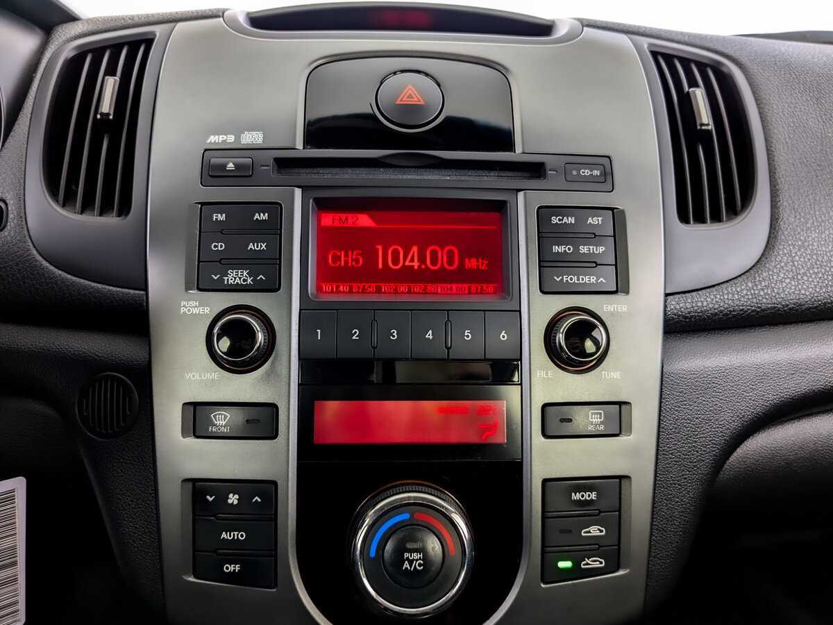 Kia Cerato 5-speed, 2010 Фото №13