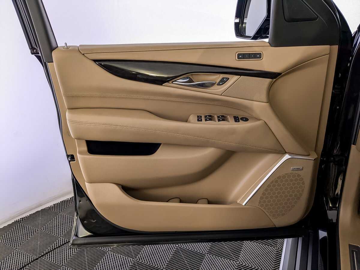 Cadillac Escalade ESV, 2020 Фото №15