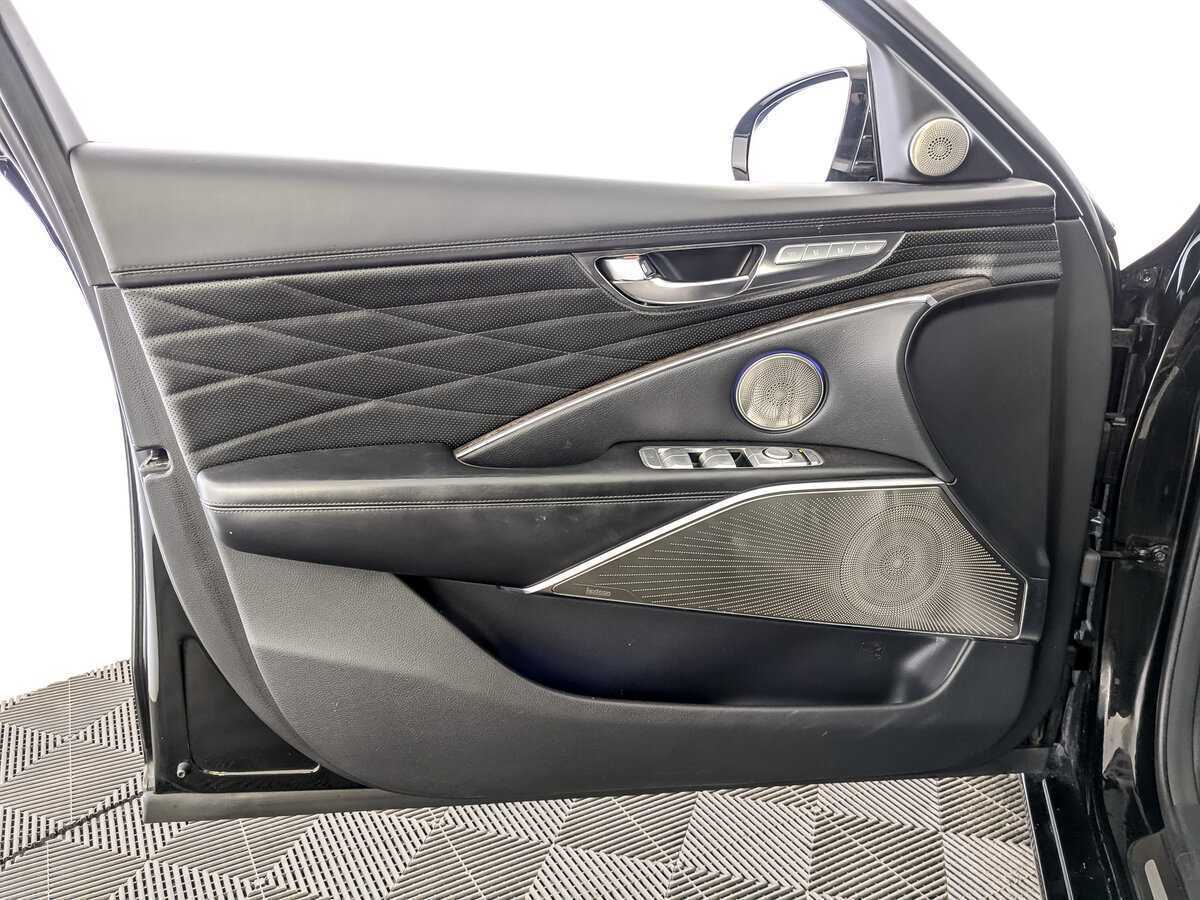 Kia K900, 2019 Фото №15
