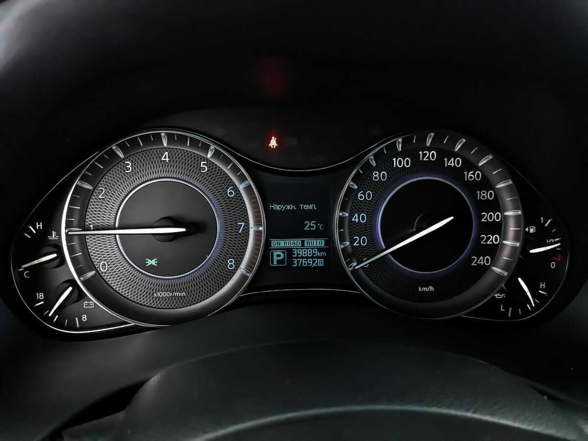 Infiniti QX80, 2017 Фото №12