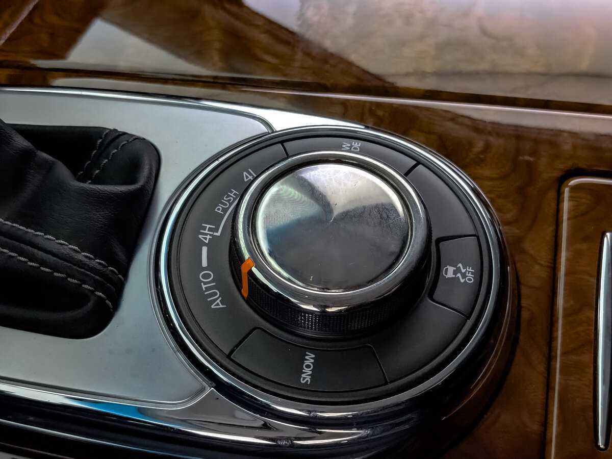 Infiniti QX80, 2017 Фото №23