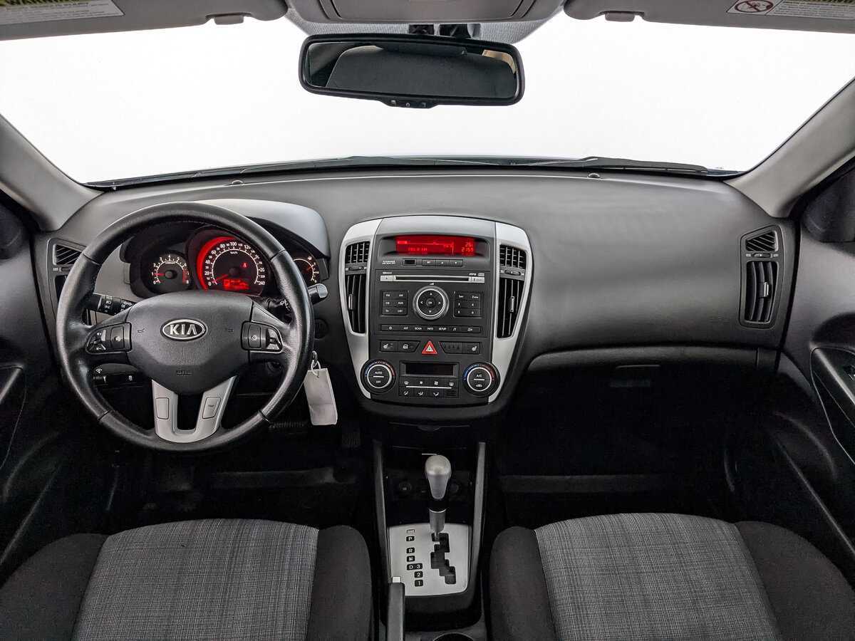 Kia Ceed, 2011 Фото №10