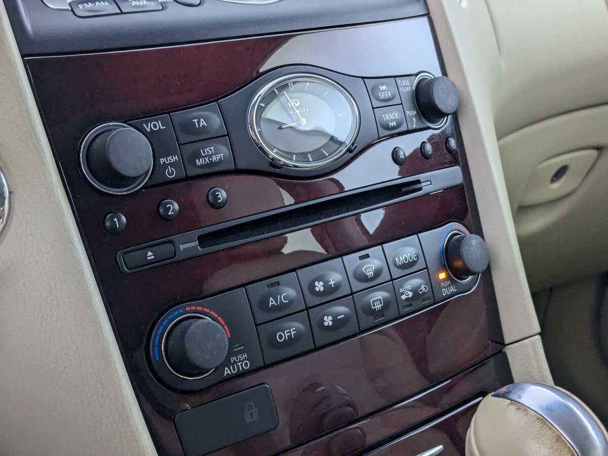 Infiniti QX50, 2015 Фото №10