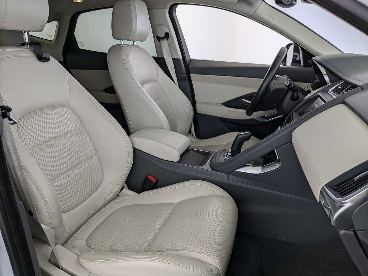 Jaguar E-Pace, 2019 Фото №20
