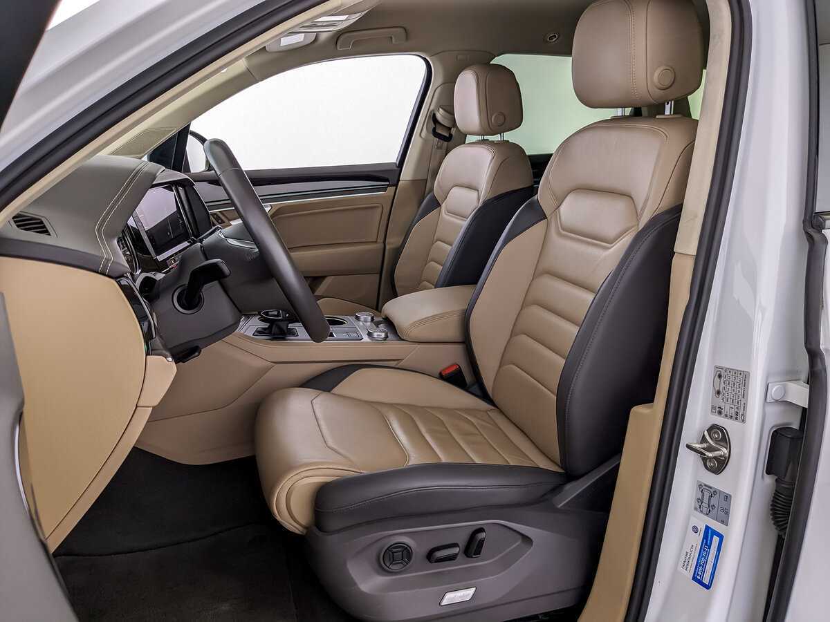 Volkswagen Touareg, 2020 Фото №15