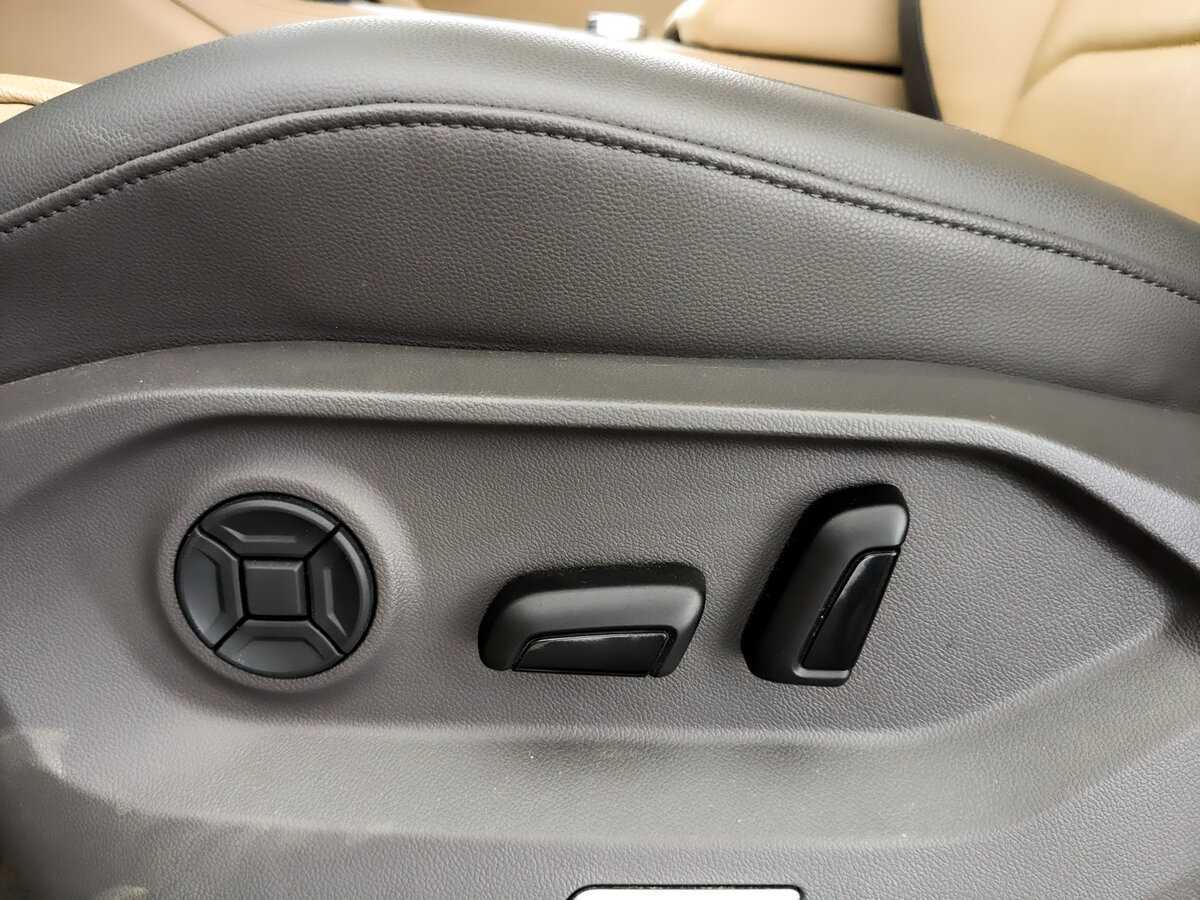 Volkswagen Touareg, 2020 Фото №16