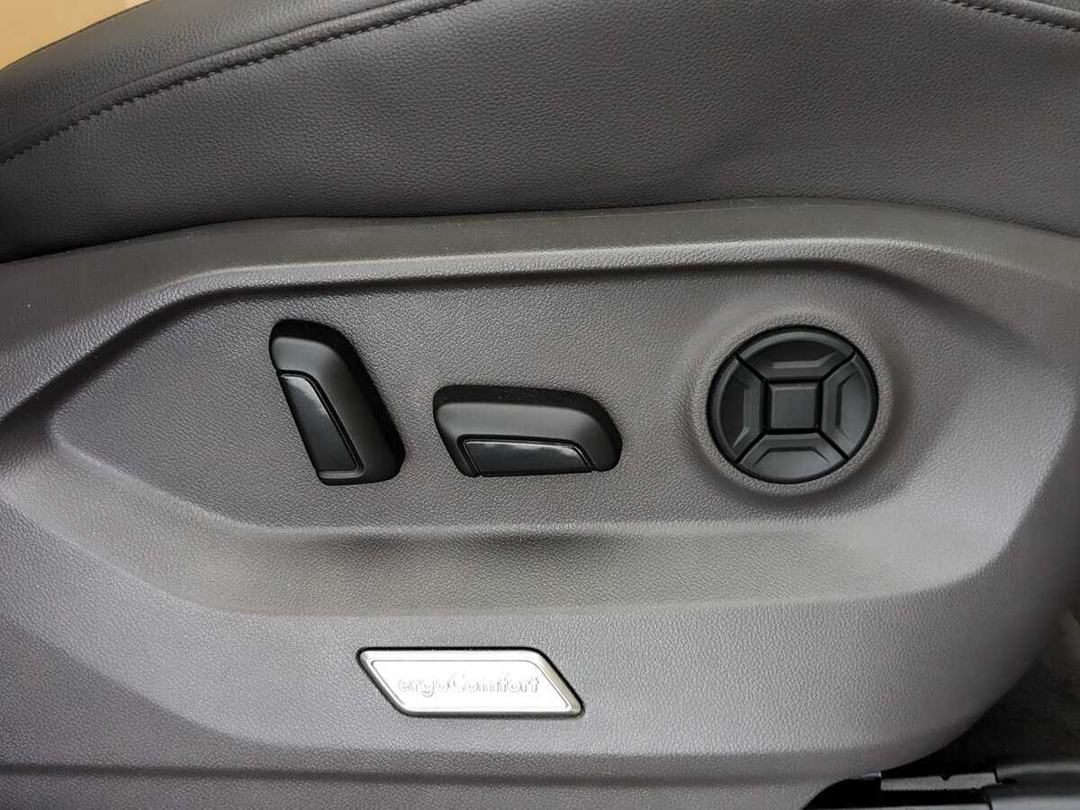 Volkswagen Touareg, 2020 Фото №20