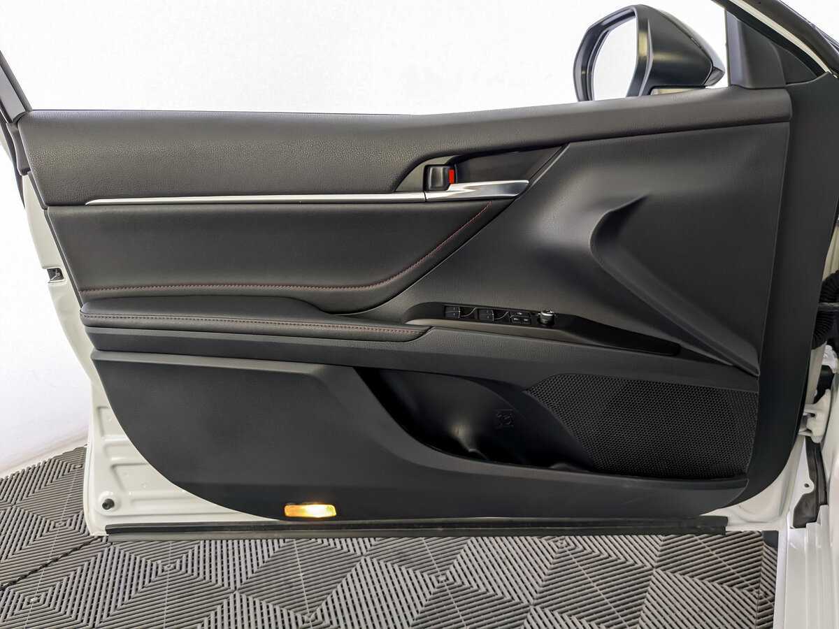 Toyota Camry, 2022 Фото №15