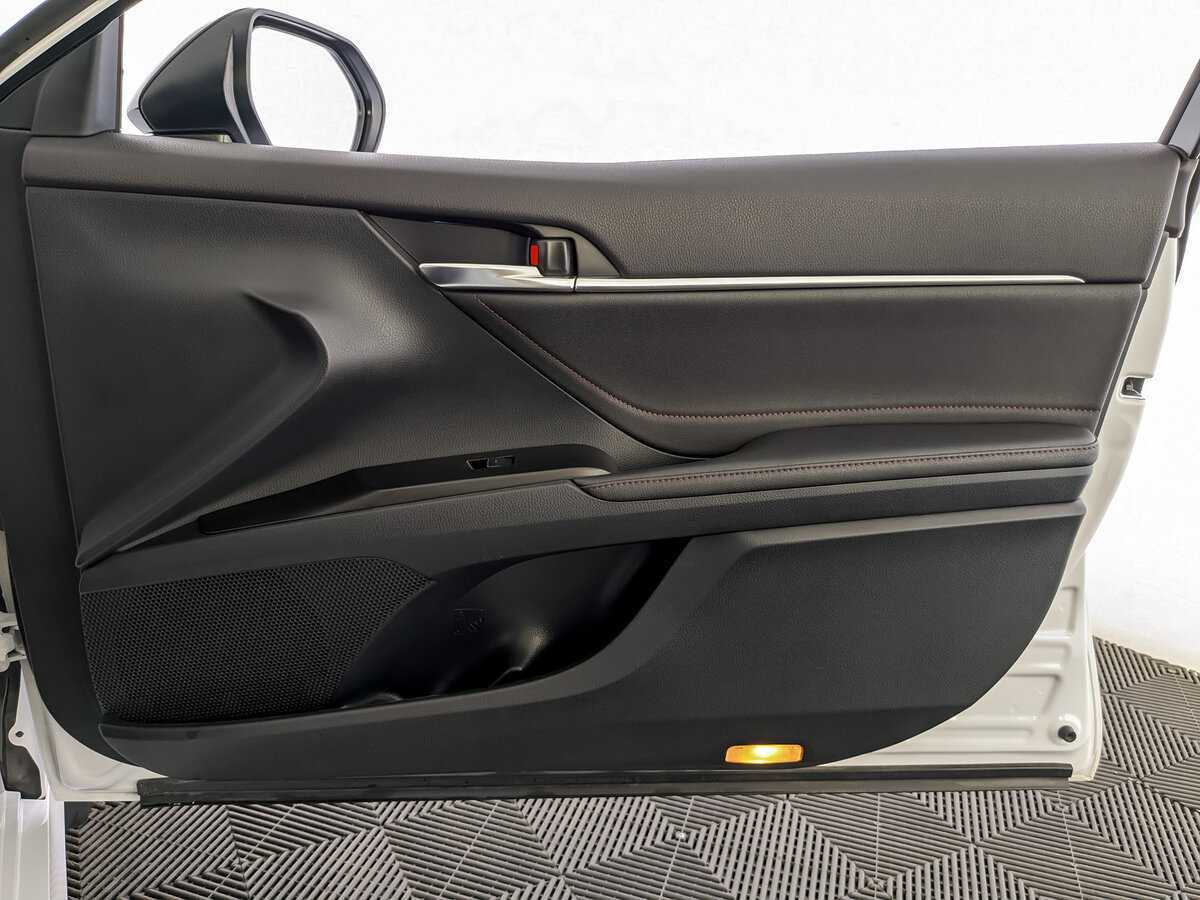 Toyota Camry, 2022 Фото №22