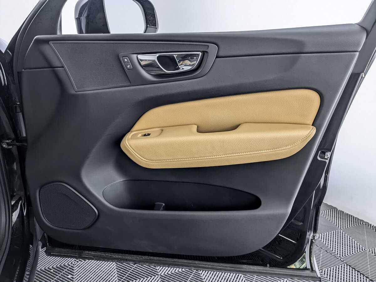 Volvo XC60, 2018 Фото №18