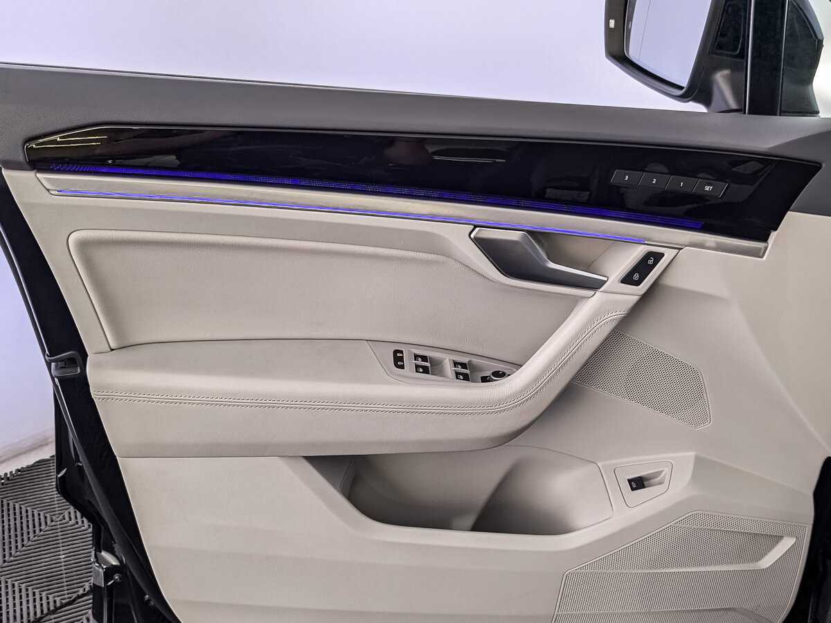 Volkswagen Touareg, 2020 Фото №13