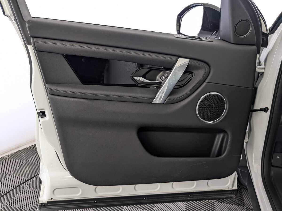 Land Rover Discovery Sport, 2022 Фото №15