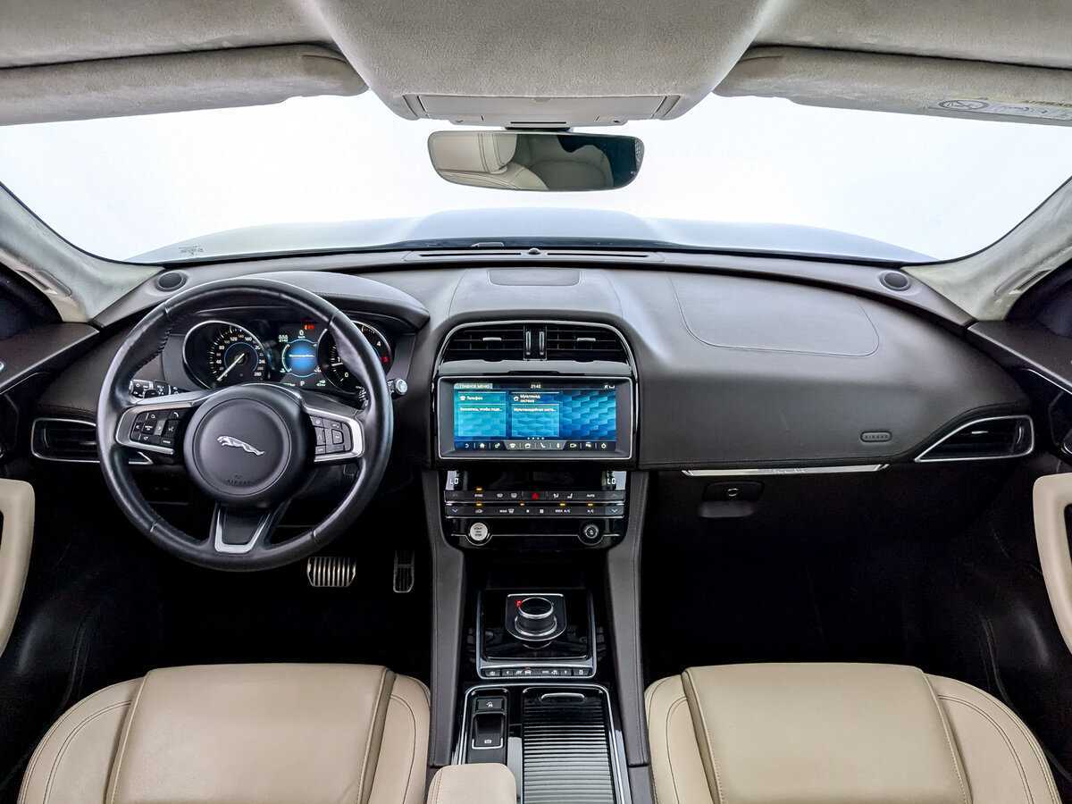 Jaguar F-Pace, 2018 Фото №12